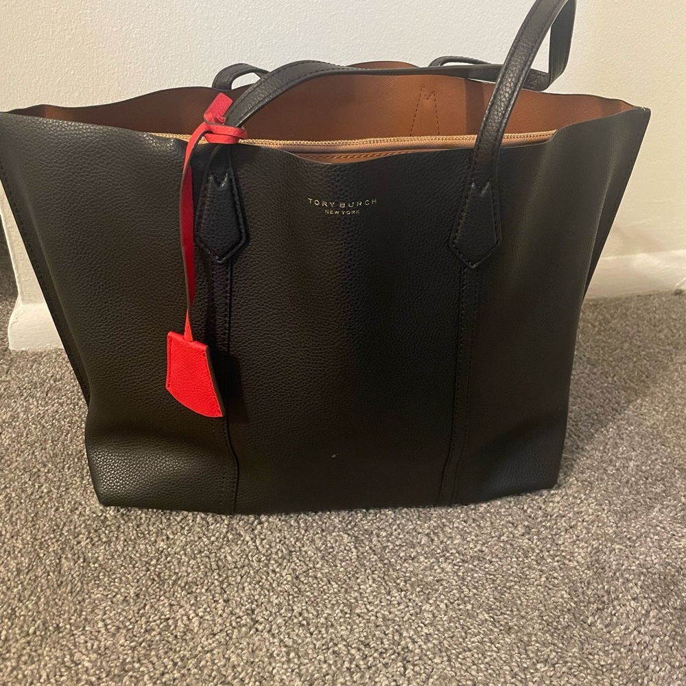 Tory Burch Tote Bag!! Amazing condition!